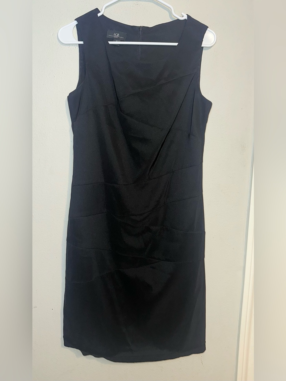 AGB Black Sleeveless Sheath Dress